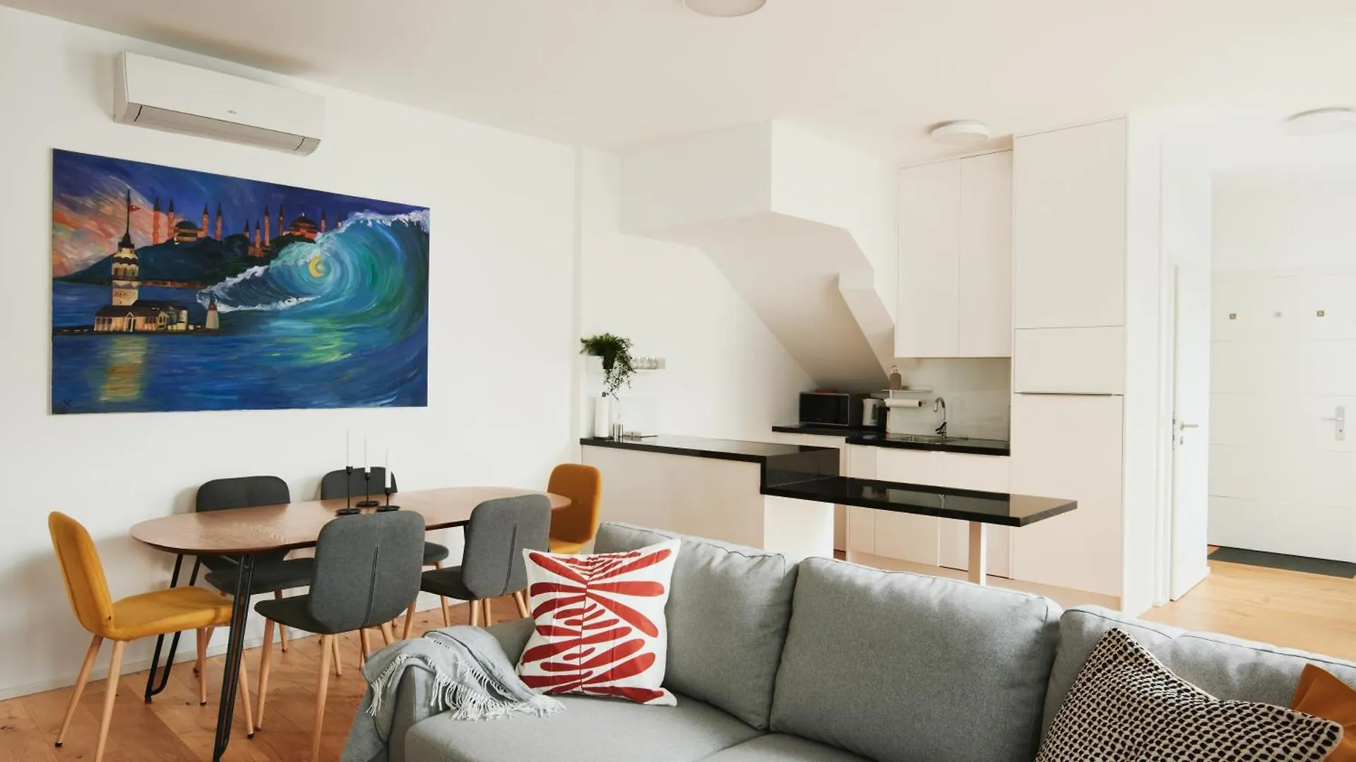 Contatti di New Spacious Ultra-Modern Apartment In Wien Westbahnhof