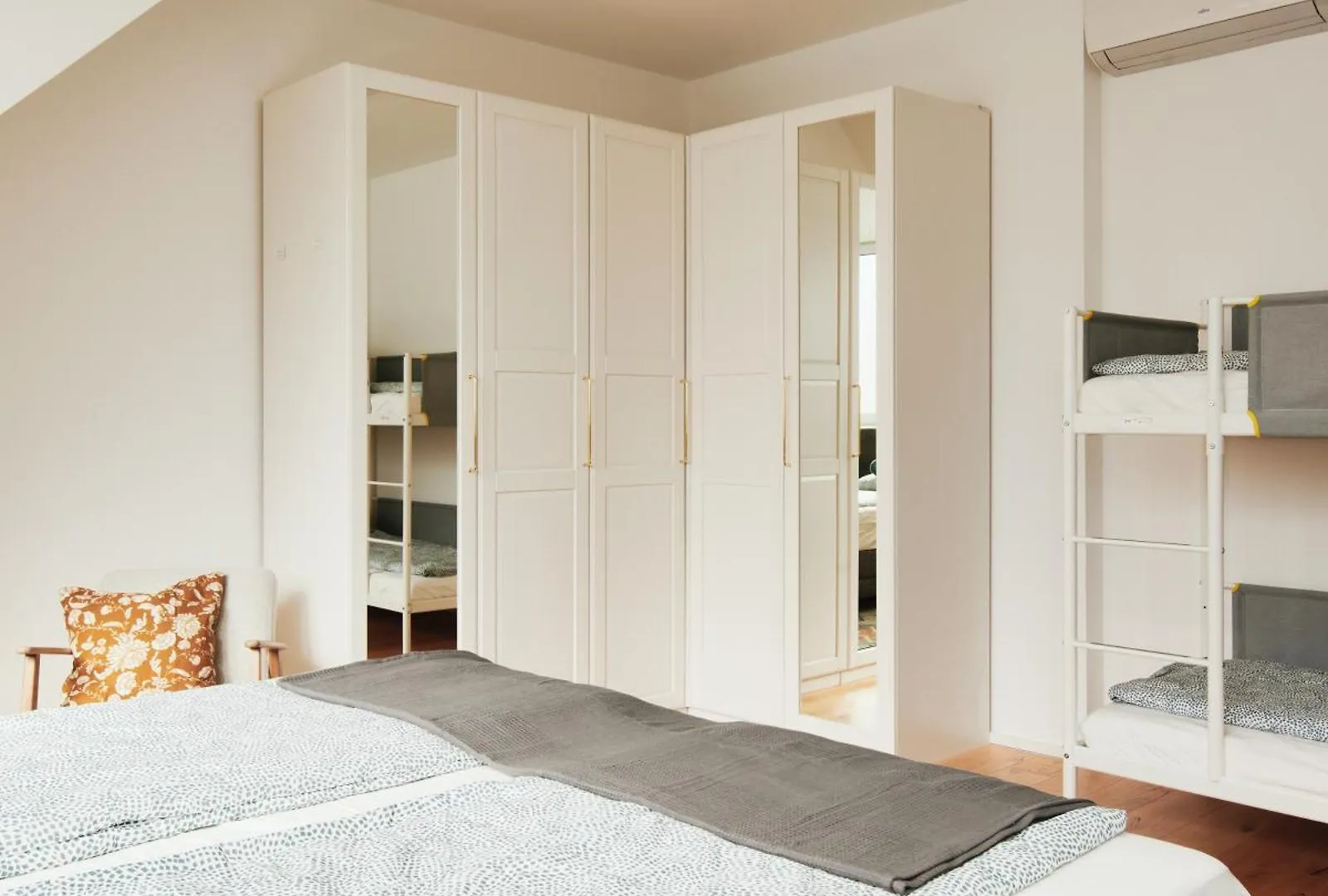 New Spacious Ultra-Modern Apartment In Wien Westbahnhof