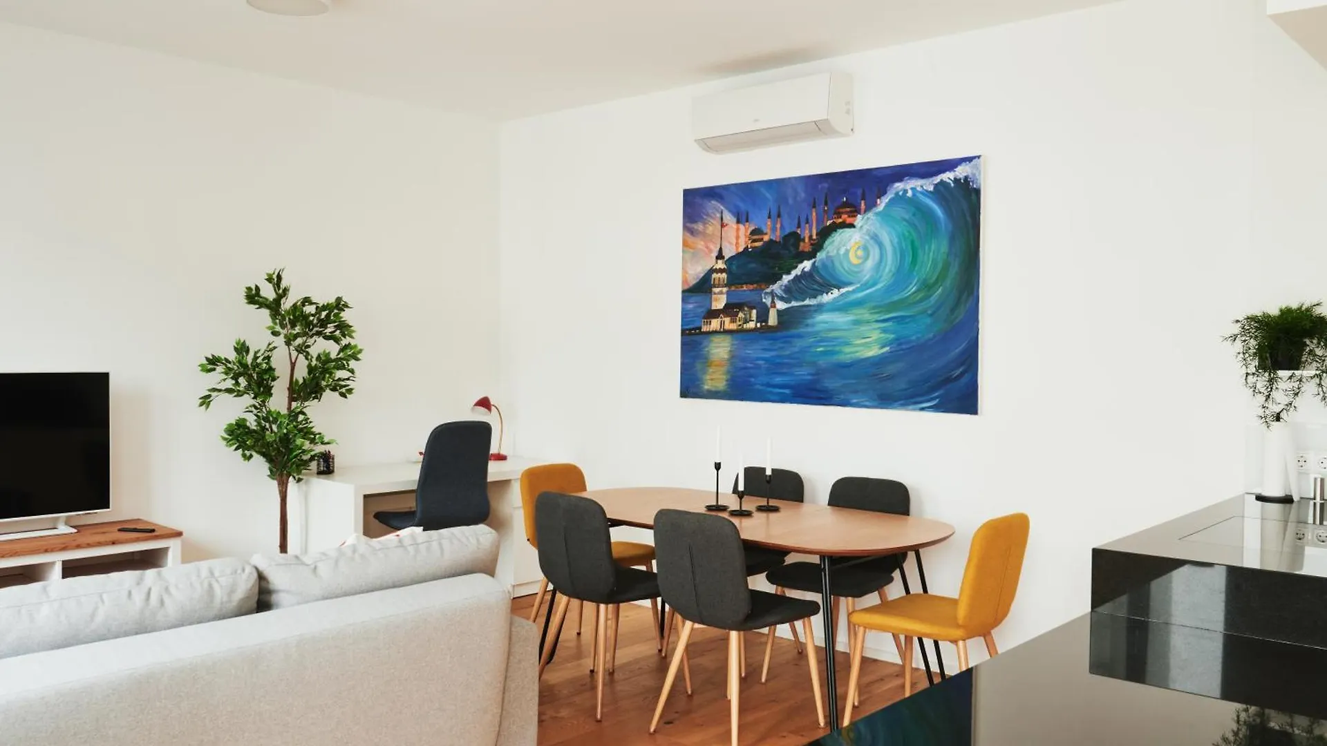 New Spacious Ultra-Modern Apartment In Wien Westbahnhof 0*, Viena Austria