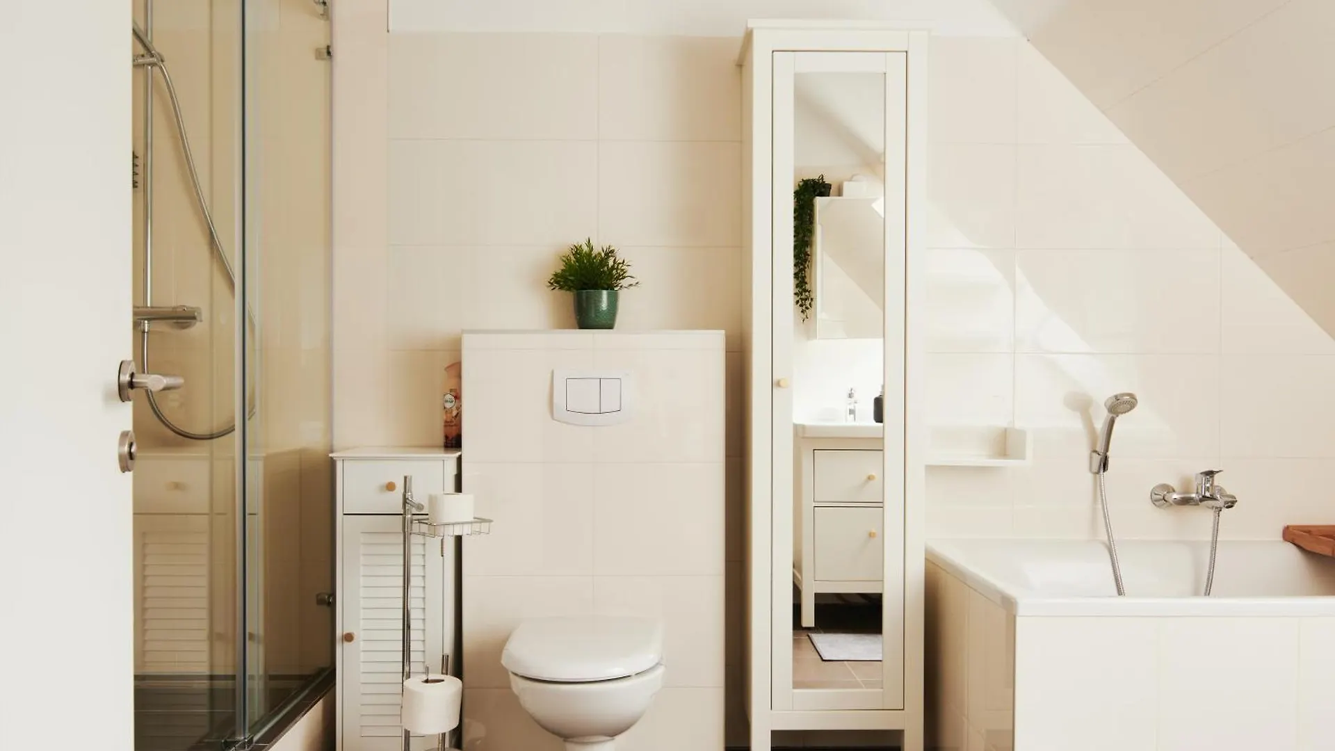 New Spacious Ultra-Modern Apartment In Wien Westbahnhof